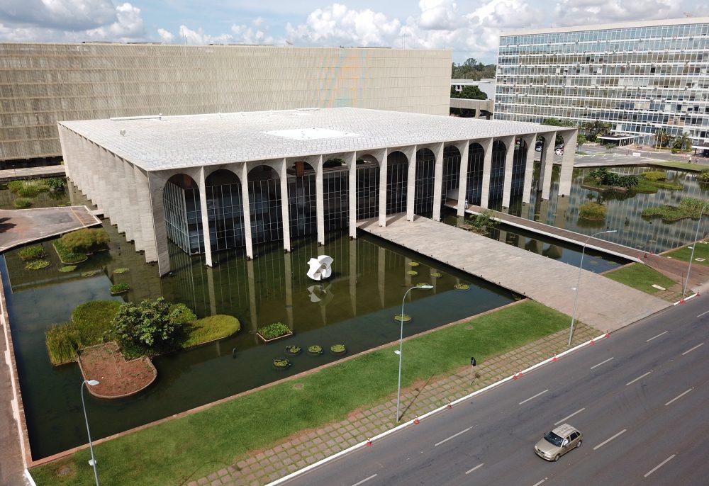 Planalto e Itamaraty avaliam como “perigosas” declarações de Trump sobre eleições de 2026 no Brasil