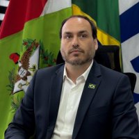 Carlos Bolsonaro acusa governo Lula de usar R$ 520 milhões para 'campanha disfarçada' antes das eleições