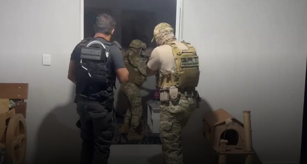 Operação Policial Desarticula Financiamento e Armamento de Facção Venezuelana em Território Brasileiro