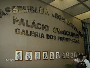 Assembleia de MS projeta gastos de R$ 618 mil para café da manhã de deputados, com pitaya e kiwi no cardápio