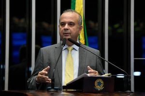 Senador Marinho exige resposta dura após atentado contra vereador do PL em Mossoró