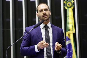 1ª Turma do STF inicia julgamento de Eduardo Bolsonaro por suposta pressão contra ministros