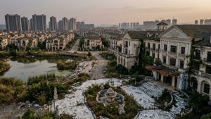 A 'cidade fantasma de luxo' da China revela a fratura da bolha imobiliária
