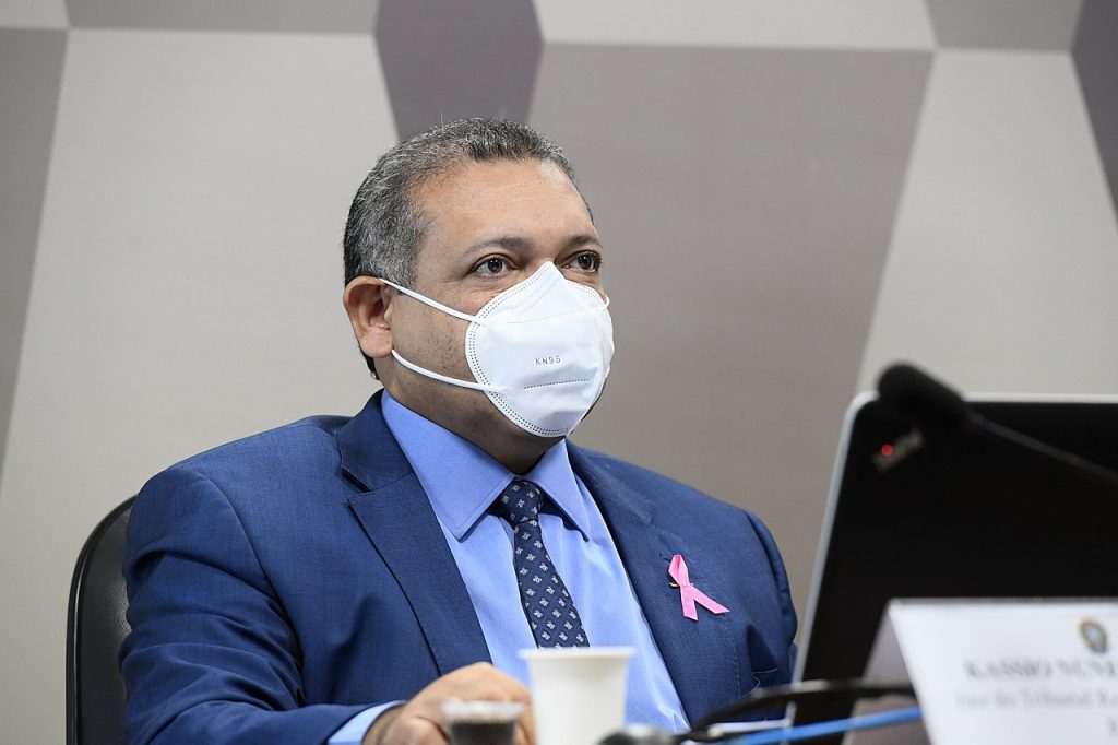 Nunes Marques recebe honraria de Cidadão Honorário de Brasília em meio a debate sobre o Judiciário
