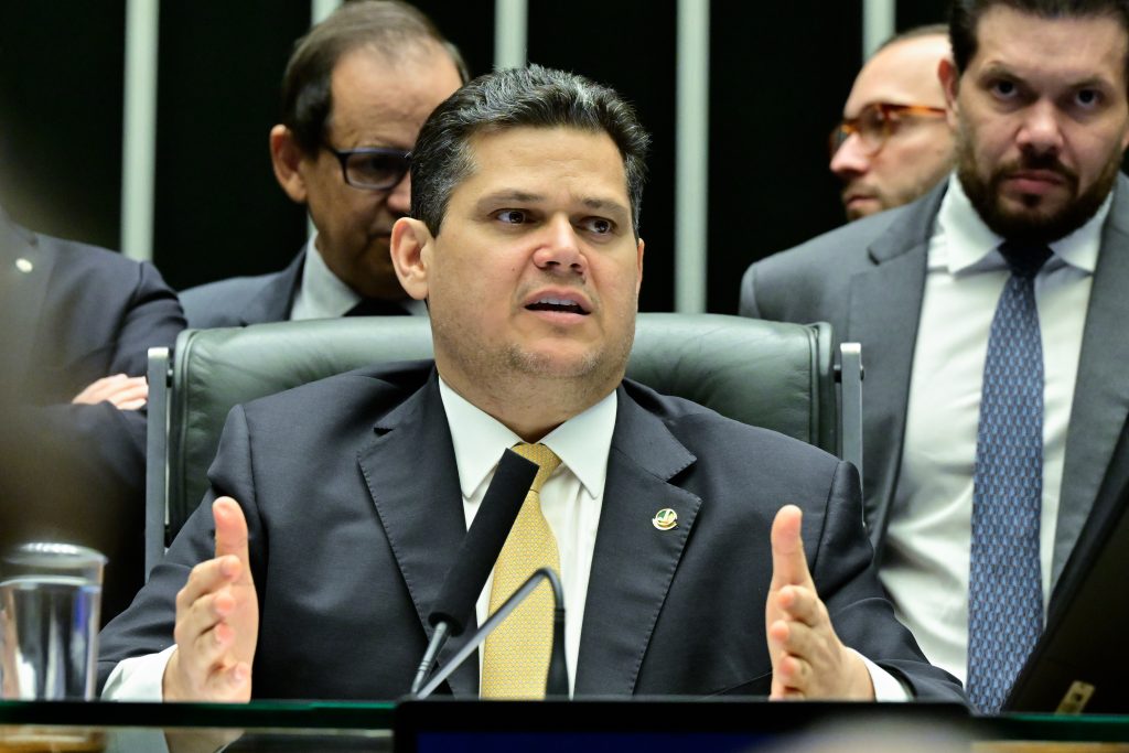 Congresso se prepara para analisar 90 vetos de Lula em sessão decisiva nesta quinta-feira