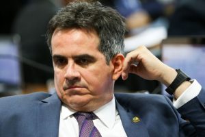 PSOL e Rede pedem cassação de Ciro Nogueira por suposta ligação com empresário do Banco Master