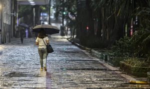 Frente fria traz chuva ao Sul e Sudeste, enquanto Centro-Oeste e interior do Nordeste seguem secos