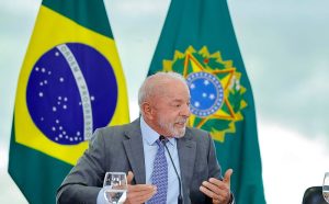Católicos do PT criticam uso político de igrejas, mas reafirmam apoio a Lula para 2026