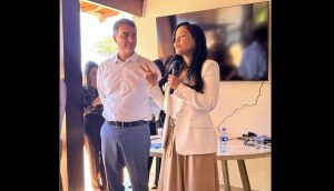 Em meio a embates internos, vereadora do PL Mulher declara apoio a Flávio Bolsonaro e elogia Michelle
