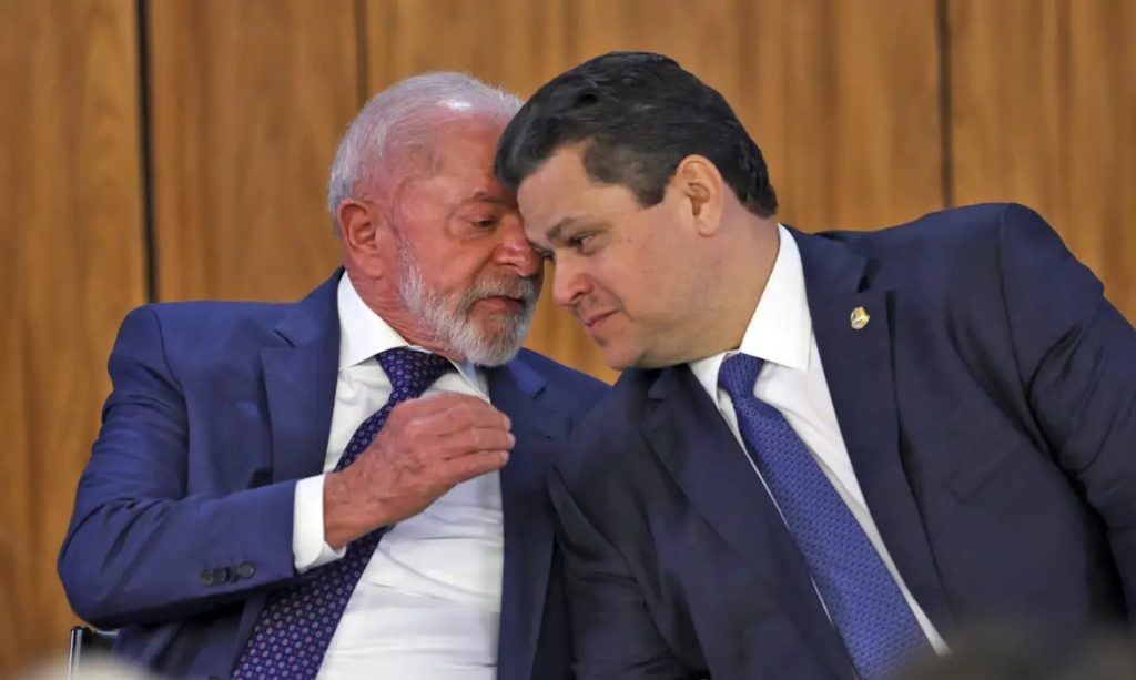 Alcolumbre adia pautas-chave do governo Lula e dificulta avanço legislativo antes do recesso