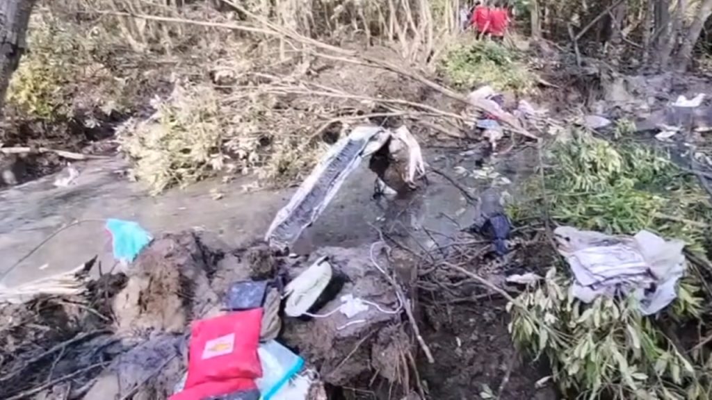 Tragédia na Tailândia: Criança de 11 anos atropela procissão budista e mata oito monges