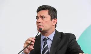 Pesquisa aponta Sergio Moro na liderança isolada pelo governo do Paraná com 37% dos votos