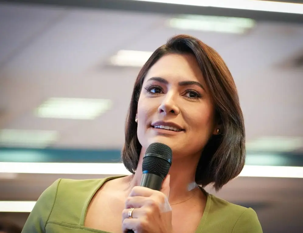 Com 25% dos votos, Michelle Bolsonaro desponta na liderança ao Senado pelo Distrito Federal