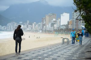 Massa de ar polar avança pelo Brasil e derruba temperaturas no Sul enquanto capitais chegam a 38°C