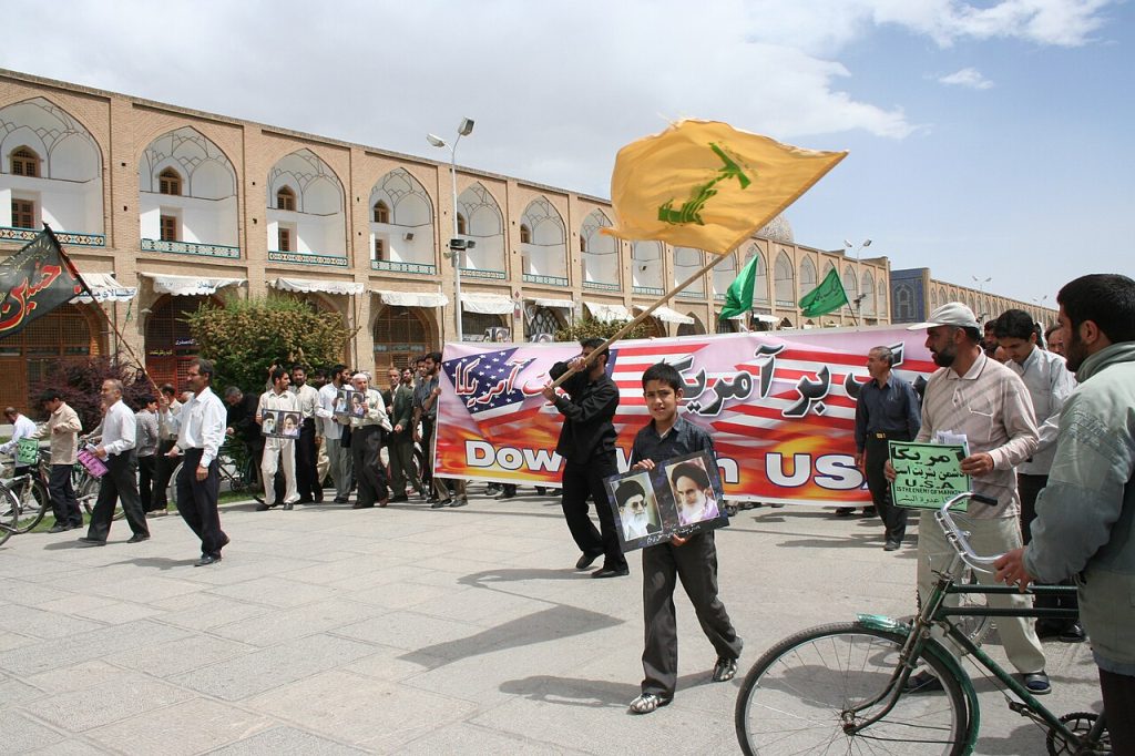 EUA miram rota aérea de dinheiro do Hezbollah e enquadram grupo como braço direto do Irã