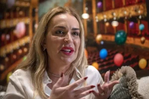 Mensagens obtidas pela PF revelam que lobista recusou cargo oferecido por Lula para faturar R$ 100 milhões com Lulinha