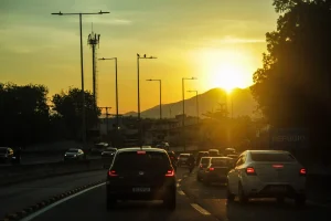 Termômetros batem 39°C em Palmas e Curitiba tem risco de geada com 8°C neste sábado