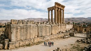 O mistério da engenharia de 2.000 anos: como blocos de 800 toneladas foram erguidos no Líbano