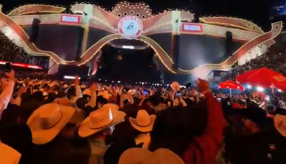 Público hostiliza Lula durante show de Gusttavo Lima na Festa do Peão de Barretos