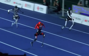 Robô chinês supera marca histórica de Usain Bolt ao correr 100 metros em 9,32 segundos