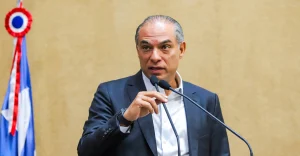 Registros revelam pelo menos seis visitas de dirigentes do Banco Master a gabinetes do PP na Câmara