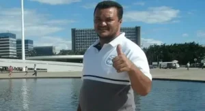 Filha de Clezão recorre a Moraes e pede autorização para visitar Jair Bolsonaro em Brasília
