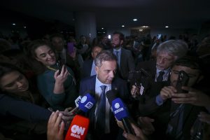 Estratégia do PL escala Rogério Marinho para blindar alianças e buscar recursos para Flávio Bolsonaro