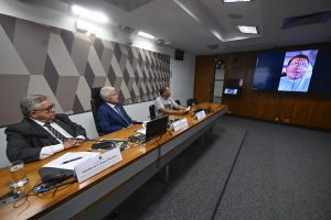 Moro aciona a Justiça e cobra R$ 100 mil de ex-juíza por acusação de agressão física