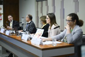 Pressão no Congresso: Carlos Viana articula CPMI para investigar Lulinha em meio a inquéritos da PF