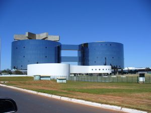 Ministério Público Eleitoral contesta quase mil registros e mira candidaturas em todo o país para 2026