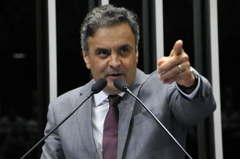 Aécio Neves recua de aposentadoria e decide disputar vaga no Senado por Minas Gerais