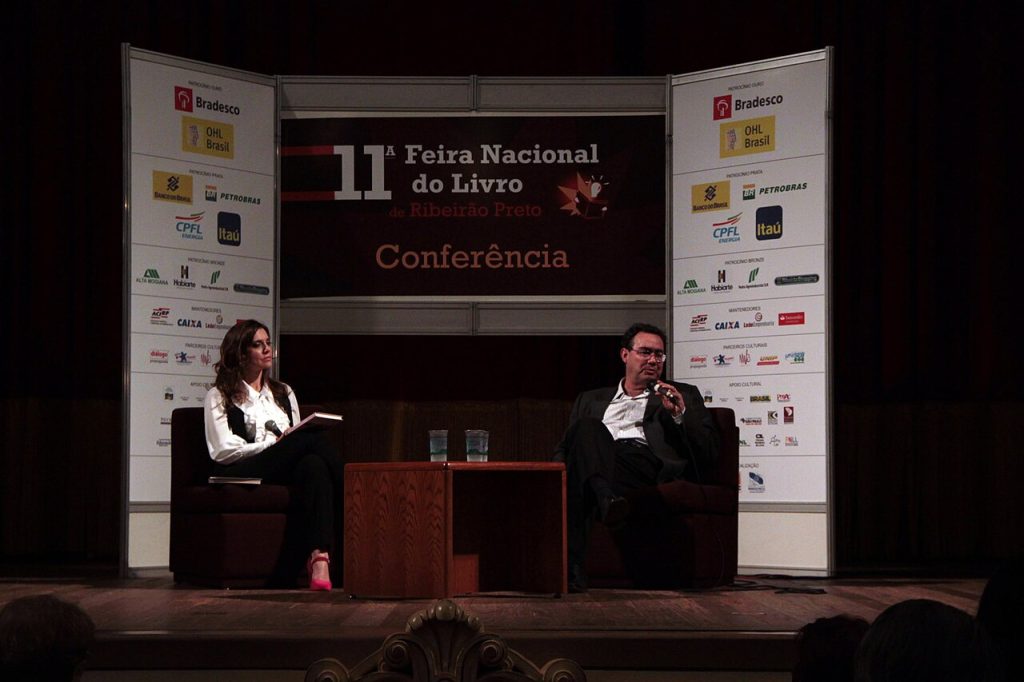 Augusto Cury dispara nas redes e ganha 1,5 milhão de seguidores após primeiro debate presidencial
