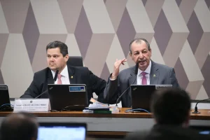 PEC do fim da escala 6×1 recebe 7 novas emendas no Senado para frear alta de custos e flexibilizar regras
