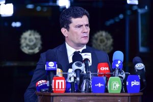 Moro rebate ataques de Lula no Jornal Nacional e lidera disputa pelo governo do Paraná com até 37%