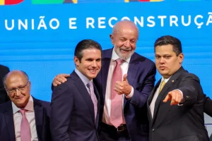 Acordo entre Lula e cúpula do Congresso acelera votação da MP das blusinhas antes do prazo fatal
