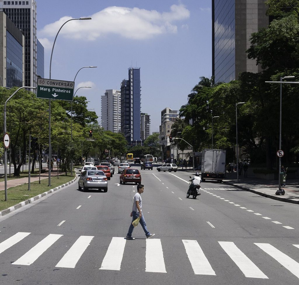 Brasil perde 45 bilionários em um ano e patrimônio dos super-ricos encolhe, revela Forbes