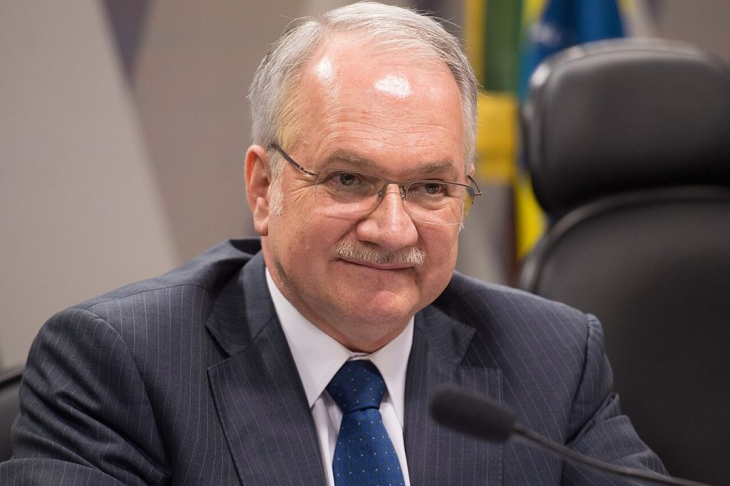 Pauta decisiva no STF: ministros preparam julgamentos sobre reajustes de planos para idosos, liberdade religiosa e dados sigilosos
