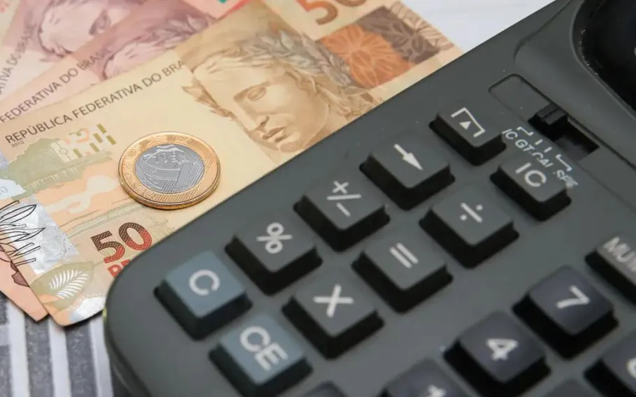 Cobranças judiciais de dívidas explodem e atingem recorde de 1,2 milhão de ações em 2025