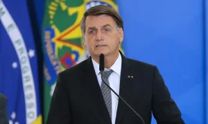 Ao menos 29 candidatos apostam na força do nome Bolsonaro nas urnas