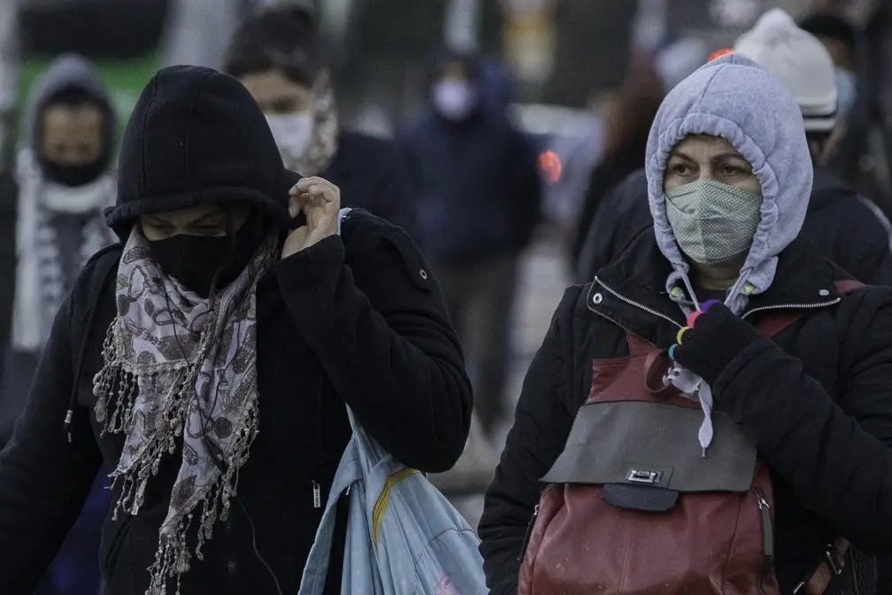Frente fria derruba temperatura para 6°C no Sul e traz alerta de chuvas intensas no Sudeste