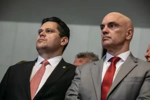 Advogados acionam vice do Senado por impeachment de Moraes e pedem prisão de Alcolumbre