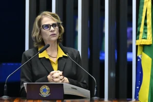 Damares afirma que Moraes gastou 'última ponta de credibilidade' do STF ao confrontar Mendonça