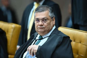 Flávio Dino amplia ação no STF, cita Grupo Master e dá 90 dias para governo rever regras da CVM