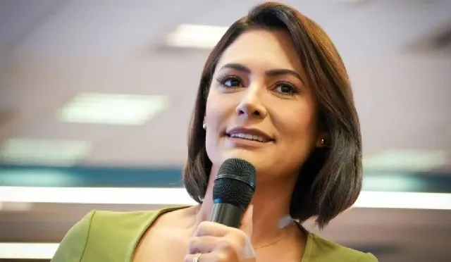 TRE-DF libera Bolsonaro na propaganda de Michelle