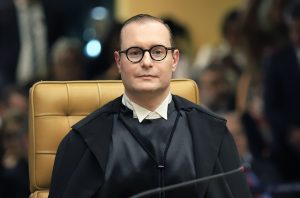 STF: Zanin cobra Anatel sobre internet móvel nas eleições