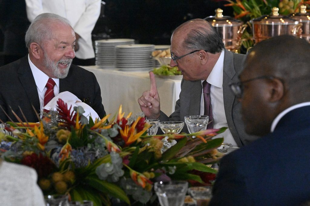 Governo Lula prepara MP para proibir bets e cassinos