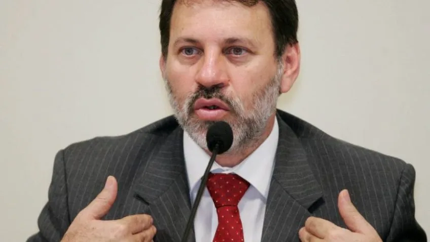 Lula pede votos para Delúbio Soares na Câmara