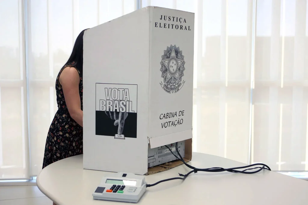 Como ver bens de candidatos e fiscalizar gastos