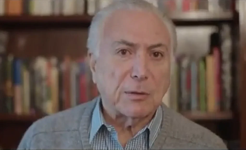 Temer surpreende e declara apoio a Flávio