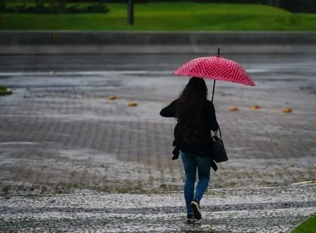 Frente fria traz alerta de tempestades e mais de 200 mm no Sul